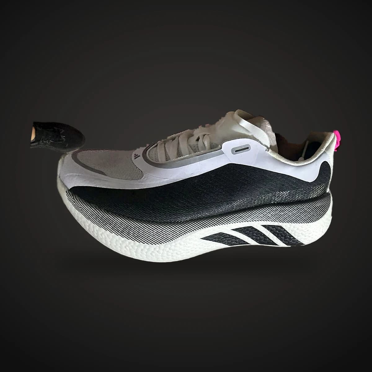 Running de carrera gris y negro