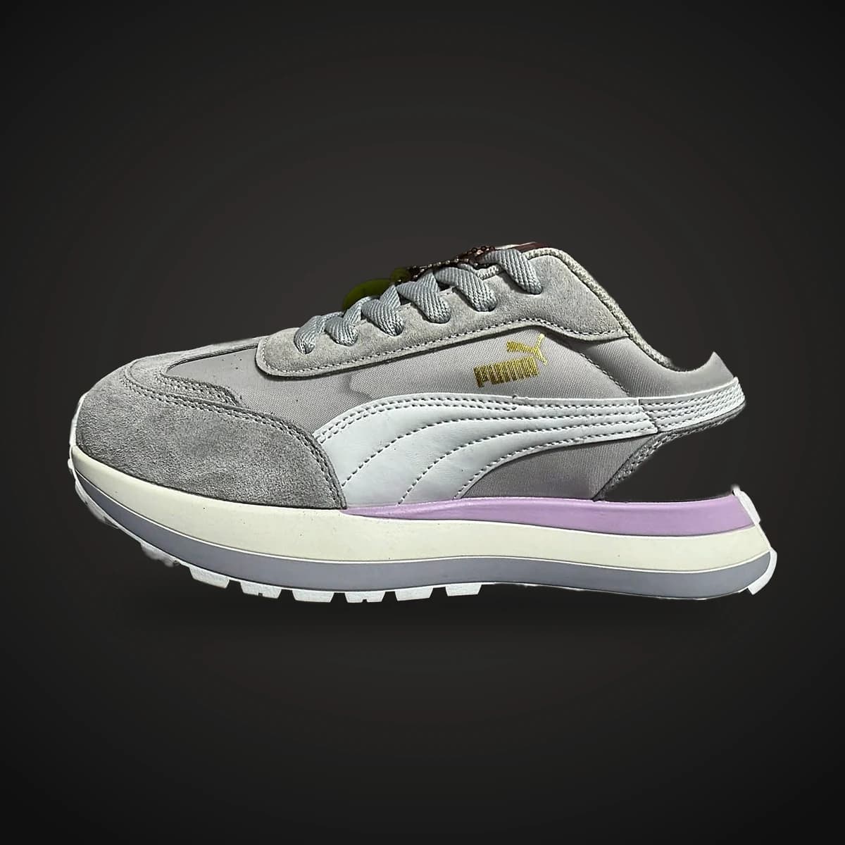 Sneaker retro gris y lila